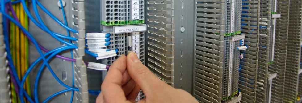 Decent Module Contacts Contact • module/e